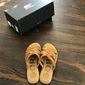 Sorel Ella Slide, size 6